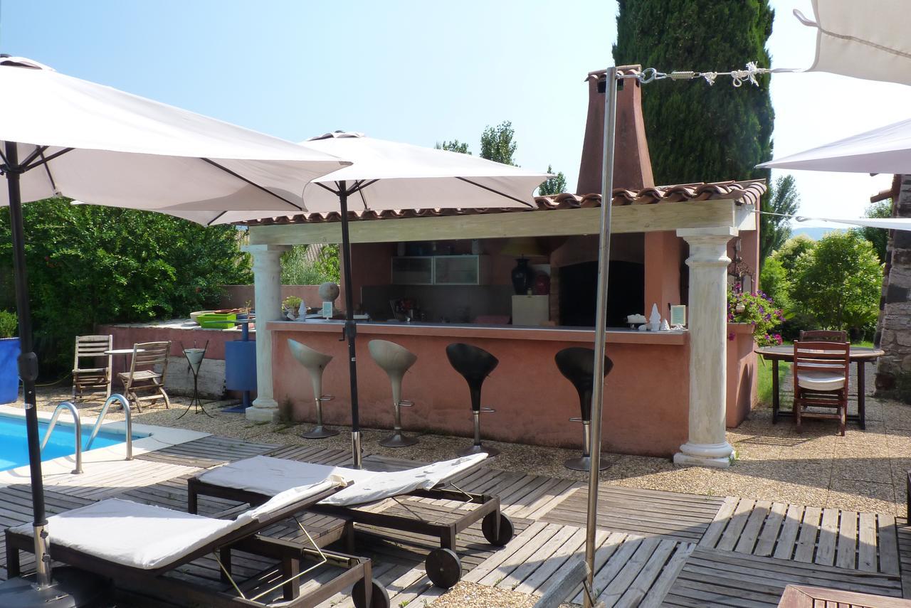 Hotel Au Mas Saint Pierre Pignans Zewnętrze zdjęcie